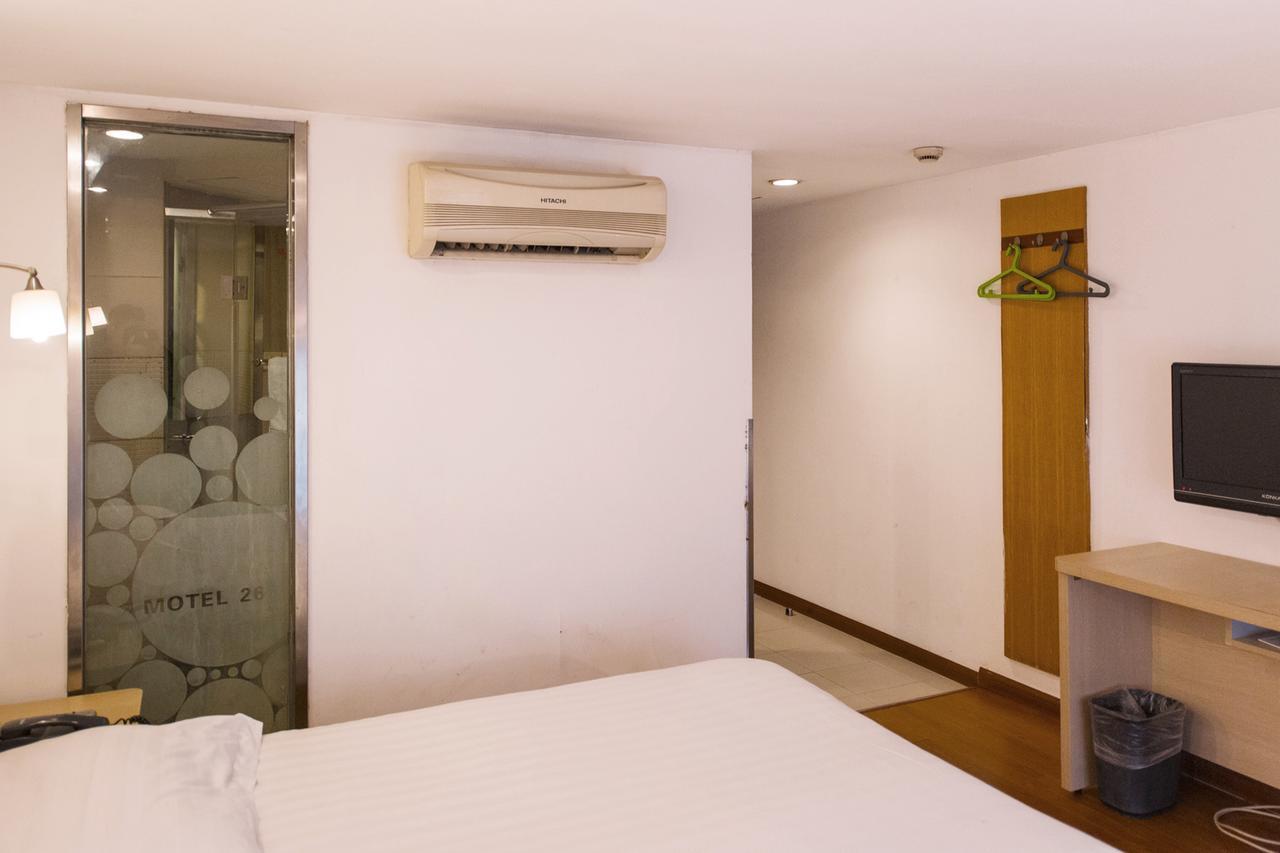 Motel Shenzhen Longgang Longcheng Square Metro Station Экстерьер фото