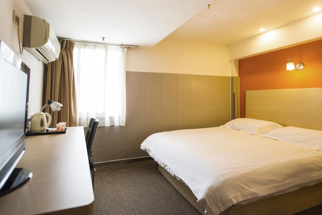 Motel Shenzhen Longgang Longcheng Square Metro Station Экстерьер фото
