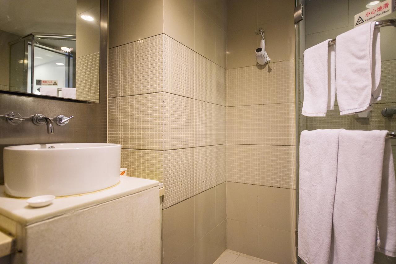 Motel Shenzhen Longgang Longcheng Square Metro Station Экстерьер фото