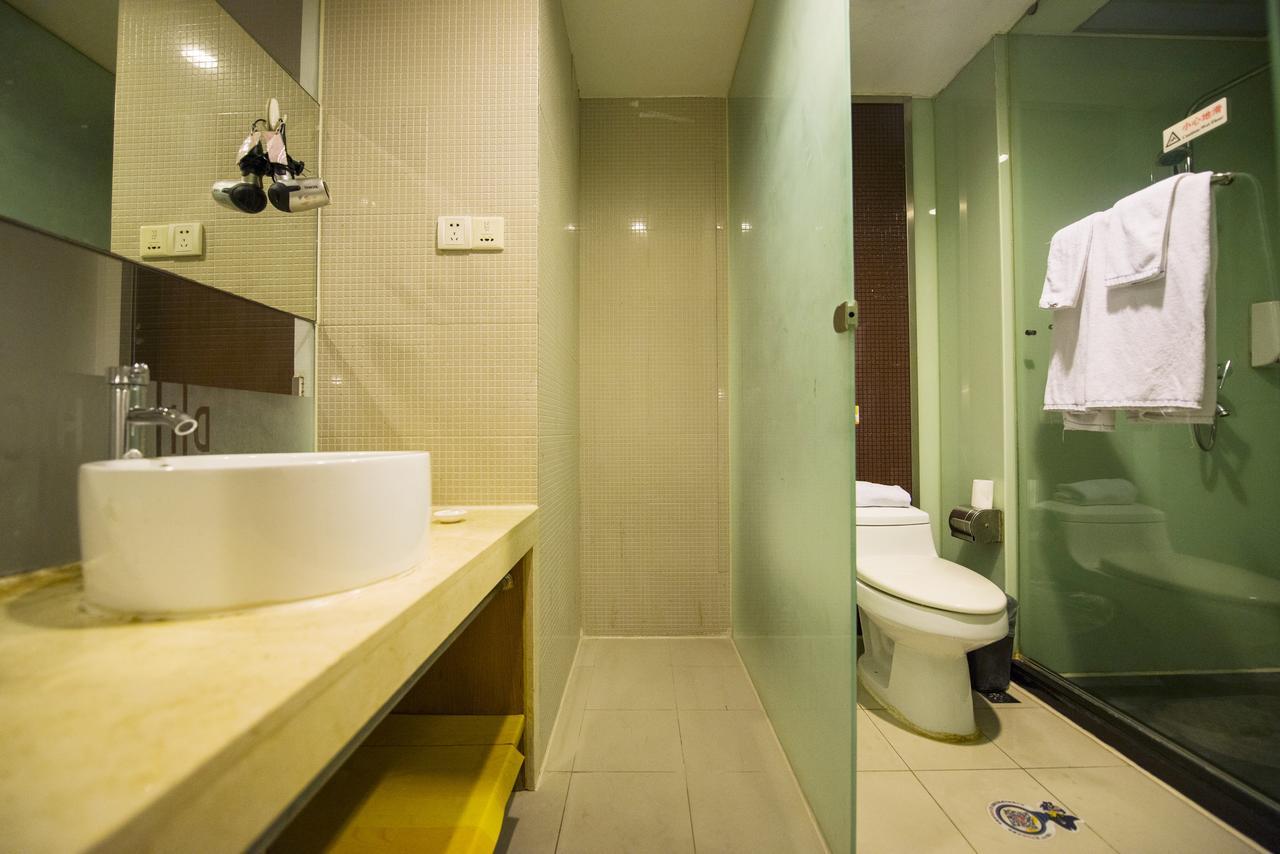 Motel Shenzhen Longgang Longcheng Square Metro Station Экстерьер фото