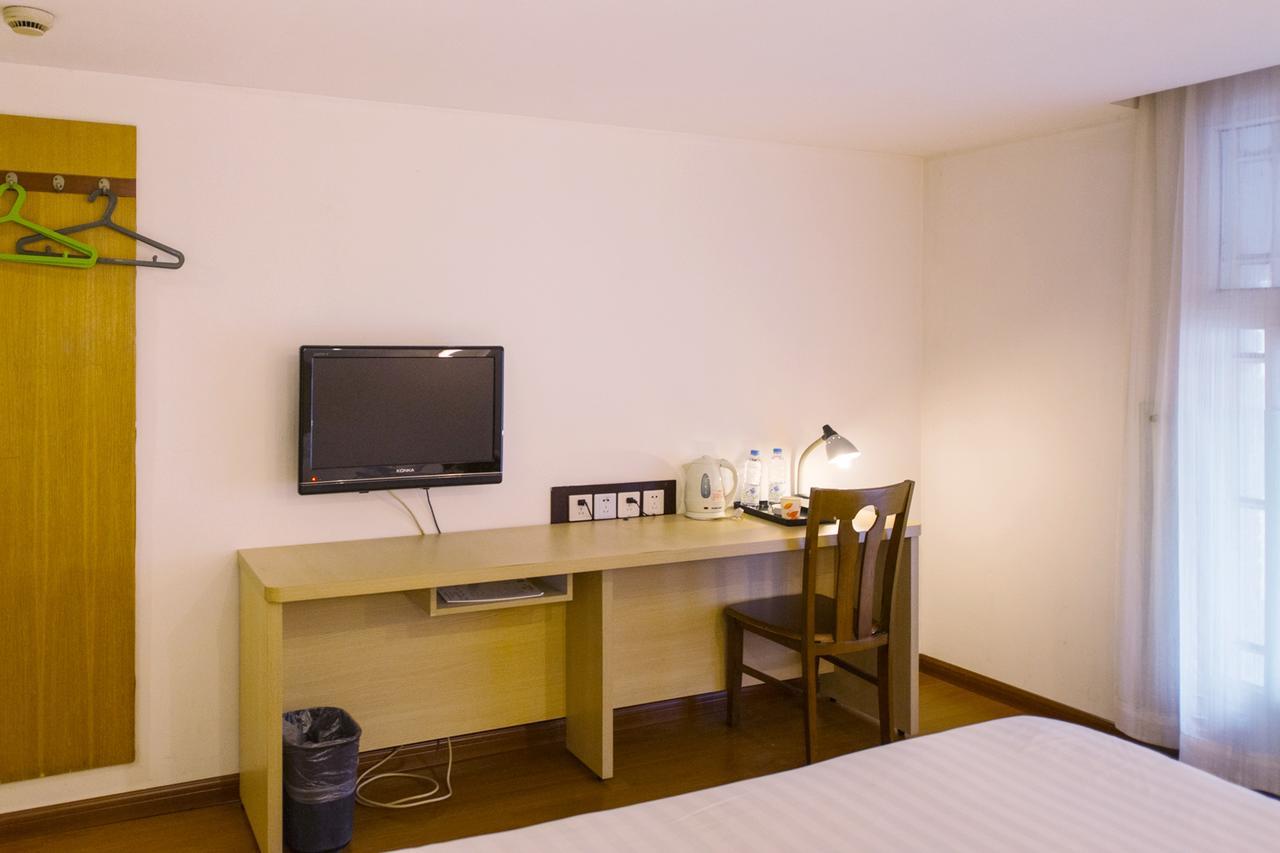 Motel Shenzhen Longgang Longcheng Square Metro Station Экстерьер фото